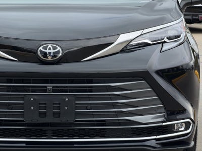 2026 Toyota Sienna Platinum 7 Passenger