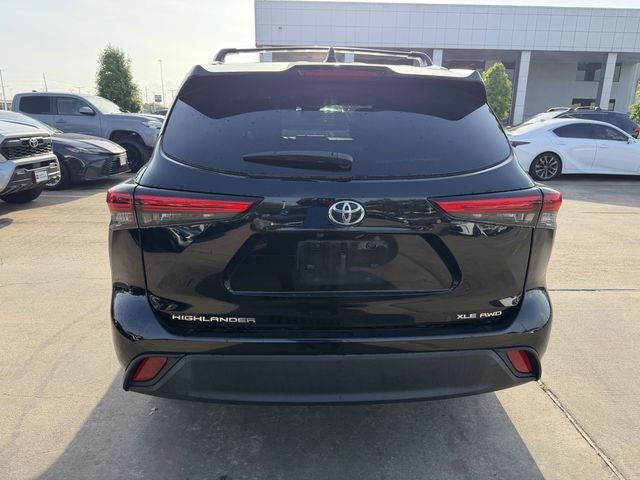 2021 Toyota HIGHLANDER XLE