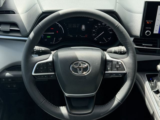 2025 Toyota SIENNA XLE XLE 8 Passenger