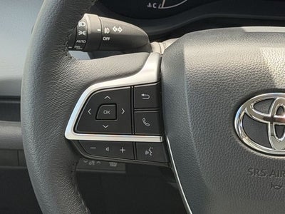 2025 Toyota SIENNA XLE XLE 8 Passenger