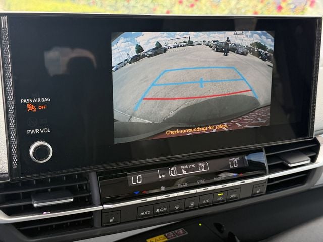 2025 Toyota SIENNA XLE XLE 8 Passenger