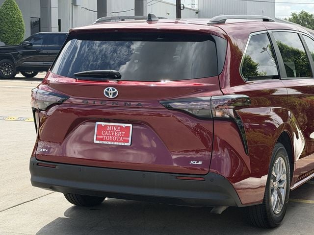 2025 Toyota SIENNA XLE XLE 8 Passenger