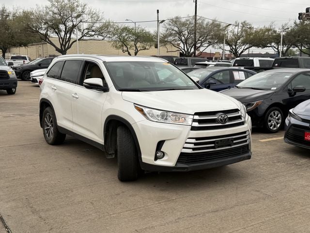 2019 Toyota HIGHLANDER XLE