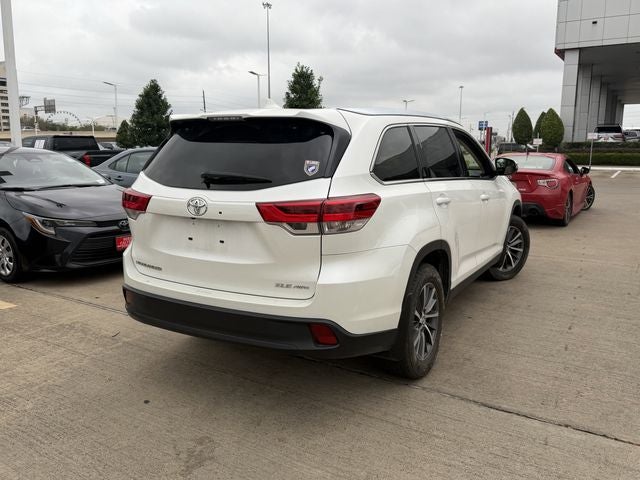 2019 Toyota HIGHLANDER XLE