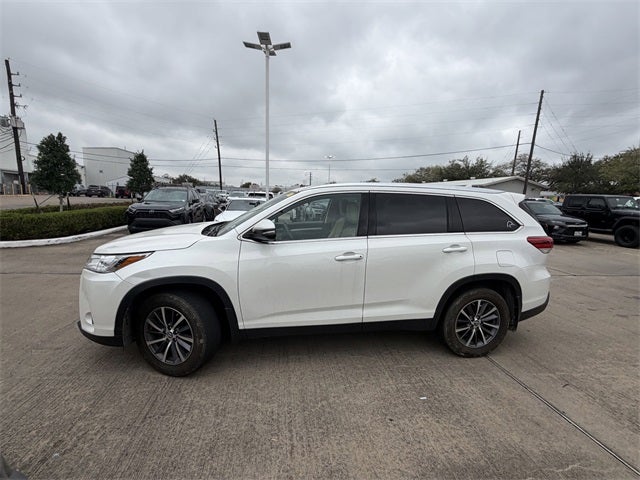 2019 Toyota HIGHLANDER XLE
