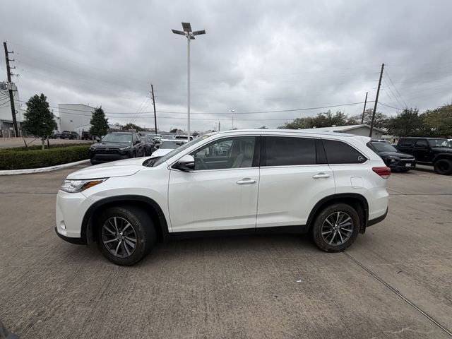 2019 Toyota HIGHLANDER XLE