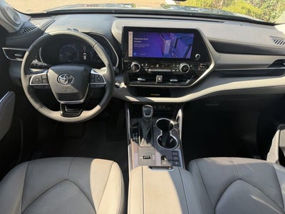 2023 Toyota HIGHLANDER Limited