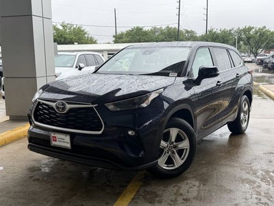 2025 Toyota HIGHLANDER LE