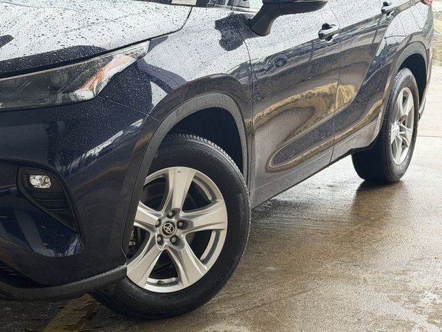 2025 Toyota HIGHLANDER LE