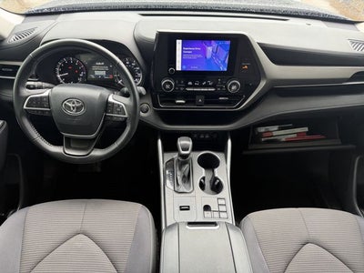 2025 Toyota HIGHLANDER LE