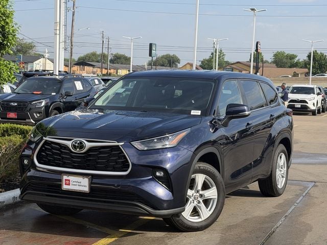 2025 Toyota HIGHLANDER LE