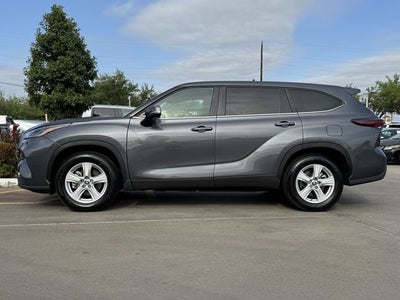 2025 Toyota HIGHLANDER LE
