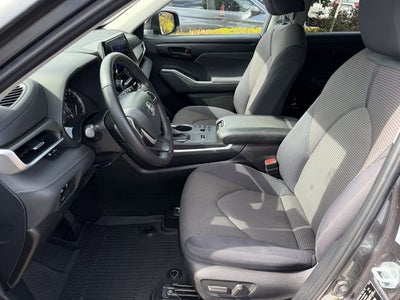 2024 Toyota HIGHLANDER LE