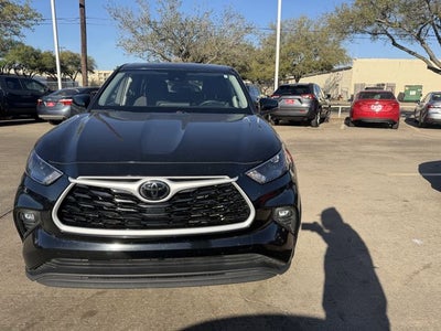 2024 Toyota HIGHLANDER LE