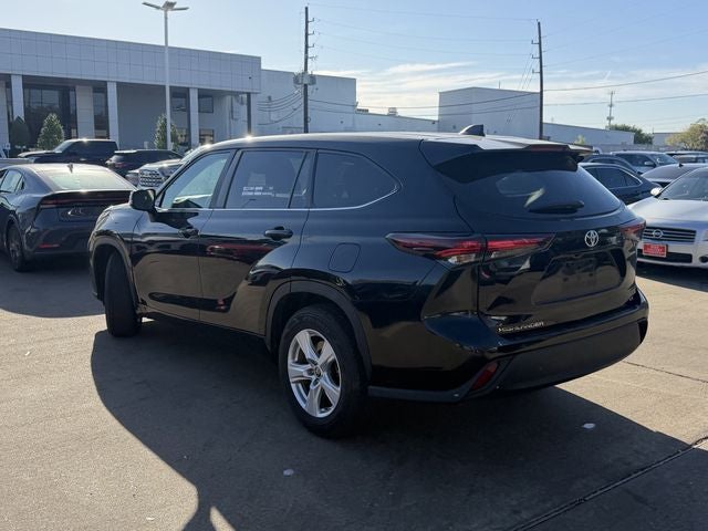 2024 Toyota HIGHLANDER LE