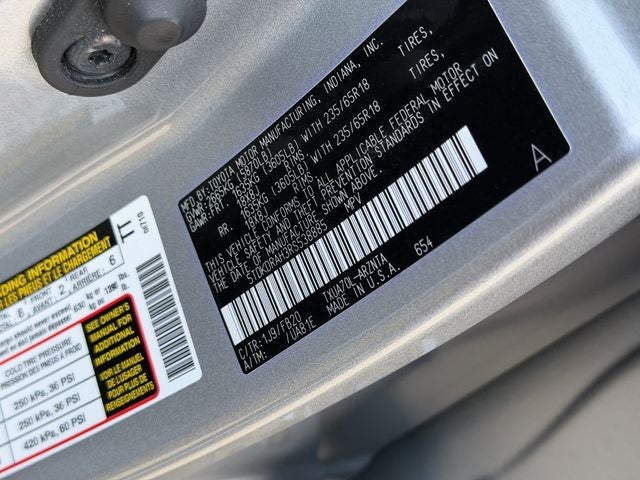 2024 Toyota HIGHLANDER LE