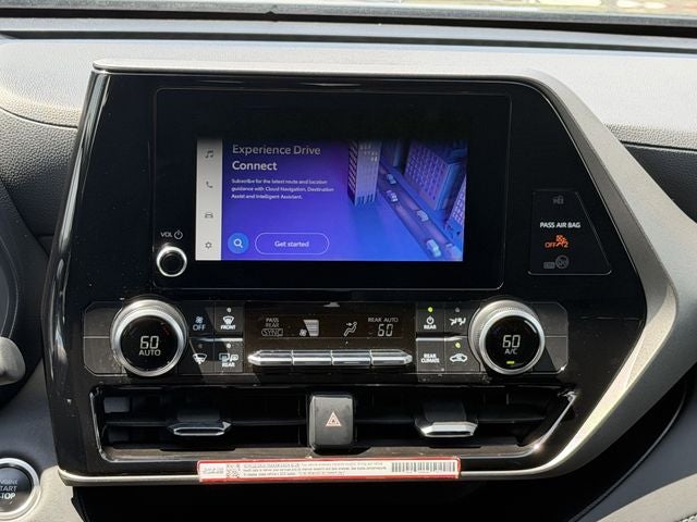 2025 Toyota HIGHLANDER LE