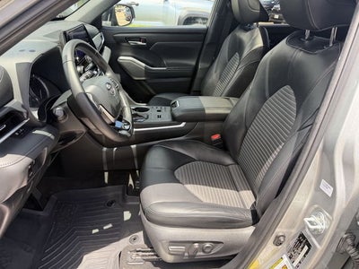 2023 Toyota Highlander XSE