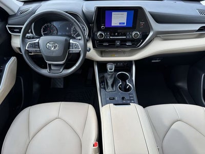 2024 Toyota HIGHLANDER XLE