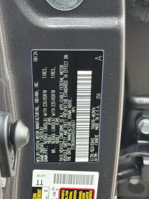 2024 Toyota HIGHLANDER XLE