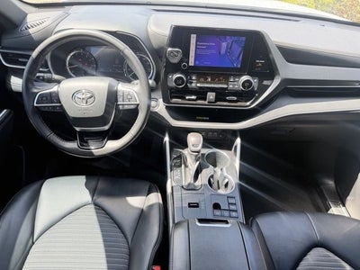 2023 Toyota Highlander XSE