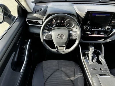 2025 Toyota Highlander LE