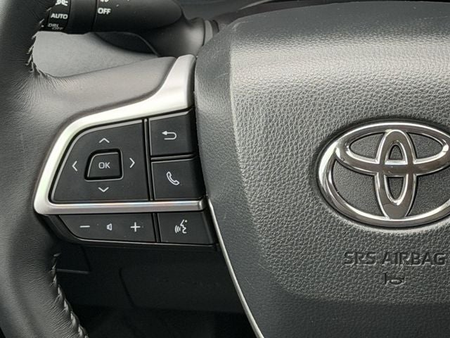 2025 Toyota HIGHLANDER LE