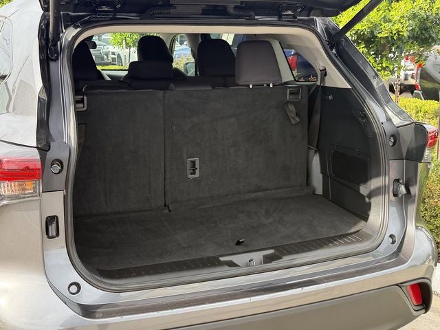 2025 Toyota HIGHLANDER LE