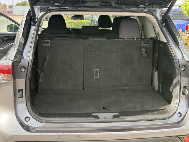 2025 Toyota HIGHLANDER LE