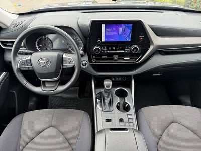 2025 Toyota HIGHLANDER LE