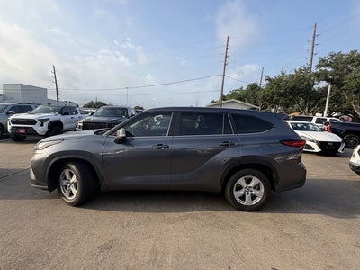 2023 Toyota HIGHLANDER LE