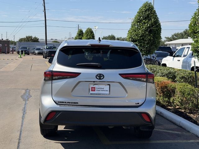 2023 Toyota HIGHLANDER LE