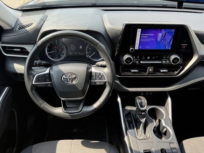 2024 Toyota HIGHLANDER LE