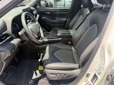 2024 Toyota Highlander XSE