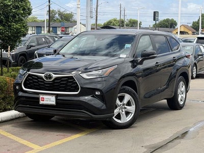 2024 Toyota Highlander LE
