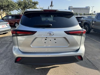 2024 Toyota Highlander XLE