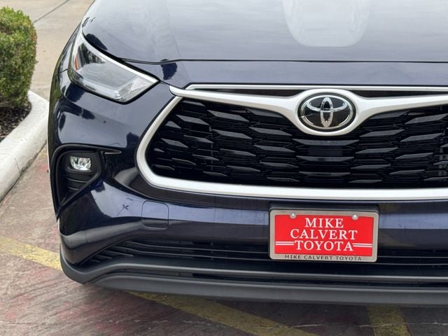 2025 Toyota HIGHLANDER LE