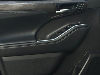2025 Toyota Highlander Limited
