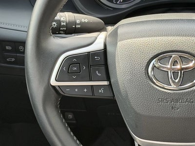 2025 Toyota HIGHLANDER LE