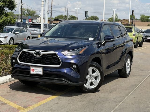 2025 Toyota HIGHLANDER LE