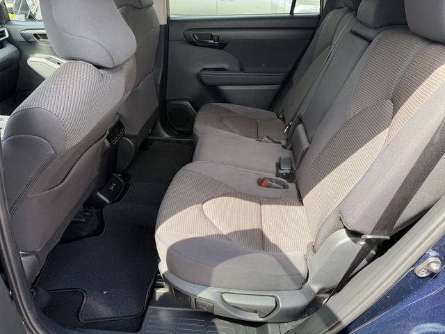 2025 Toyota HIGHLANDER LE