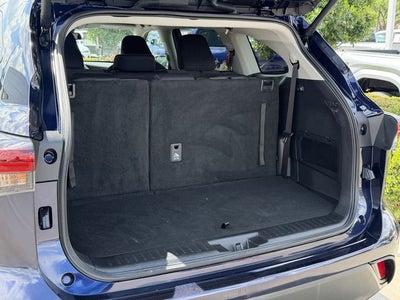 2025 Toyota HIGHLANDER LE