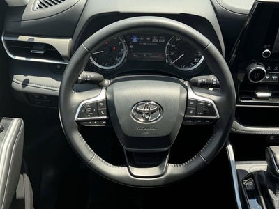 2025 Toyota Highlander LE