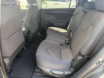 2025 Toyota Highlander LE