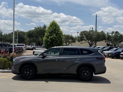2025 Toyota Highlander LE