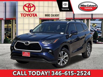 2023 Toyota HIGHLANDER XLE