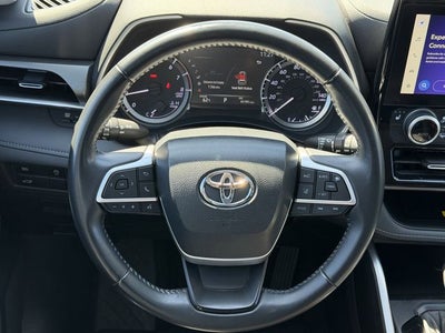 2023 Toyota HIGHLANDER XLE