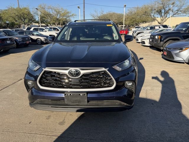 2023 Toyota HIGHLANDER XLE