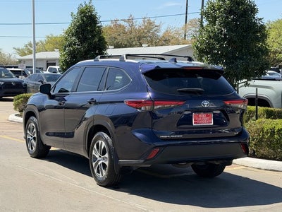 2023 Toyota HIGHLANDER XLE