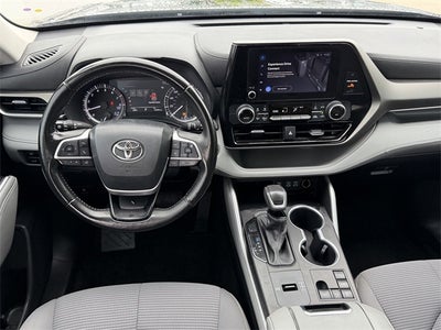 2023 Toyota HIGHLANDER LE